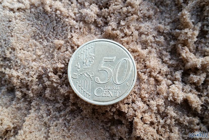 50 eirocenti arī vienmēr... Autors: pyrathe Rīta pastaiga gar jūru ar metāla detektoru 2017