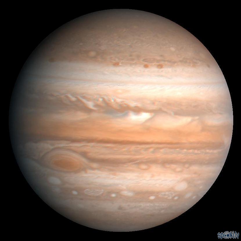 Jupiters ap Sauli apriņķo 4... Autors: simcis123 Fakti par Jupiteru
