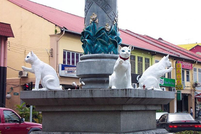 Kaķu motīvinbspir sastopami... Autors: MrLatviskais Kačinga - kaķu pilsēta