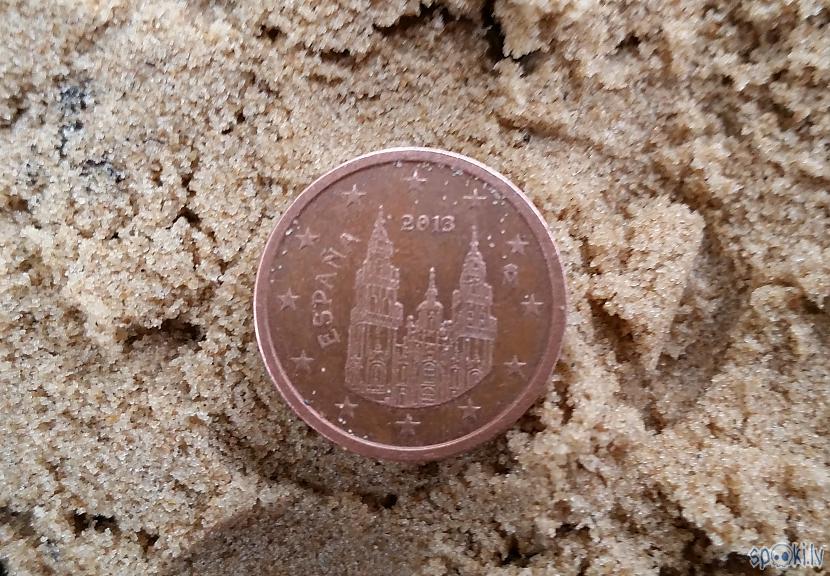 Pirmā monēta  2 eirocenti... Autors: pyrathe Ar metāla detektoru pa pludmali 2017 (sezonas rekords)