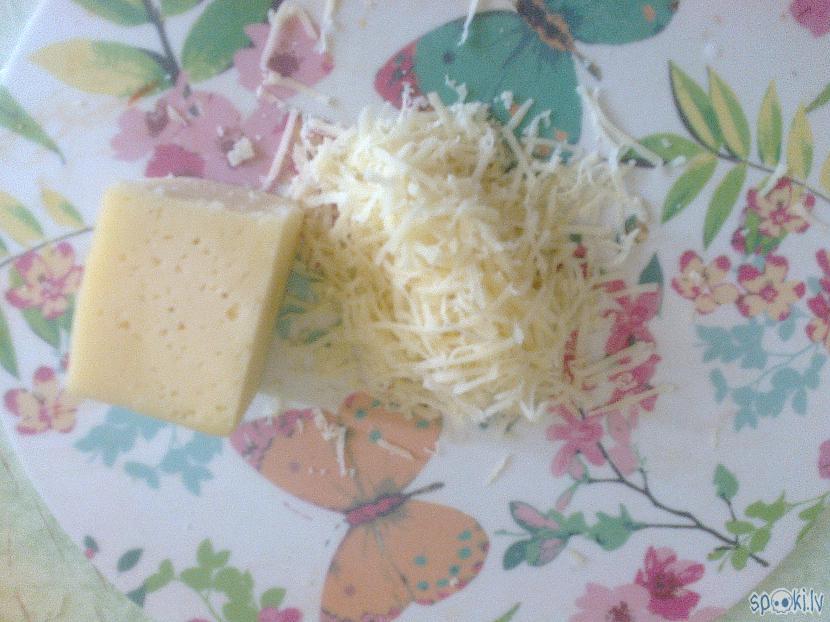 Sarīvē sieru Autors: ezkins Ņam - ņam omlete - kultenis