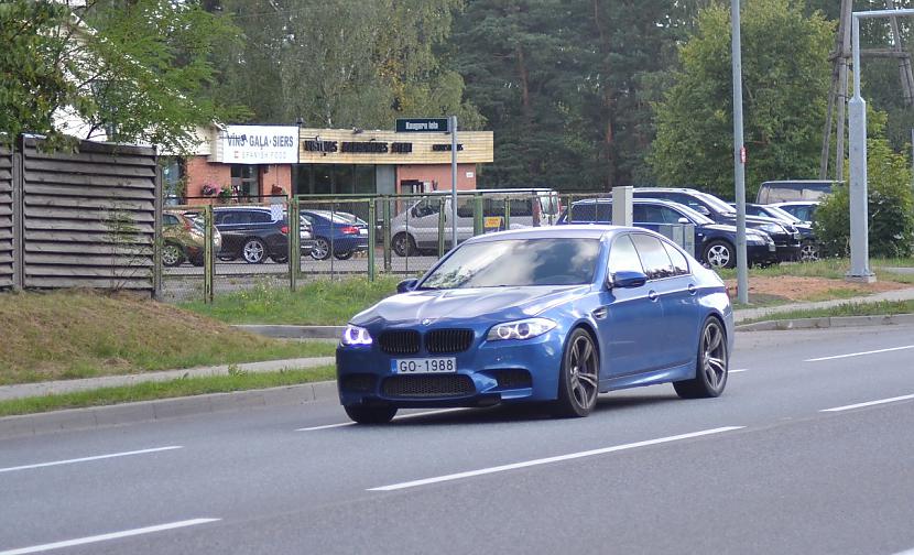 BMW M5 F10 Autors: LGPZLV Dārgas mašīnas uz Latvijas ceļiem. 2017 #9