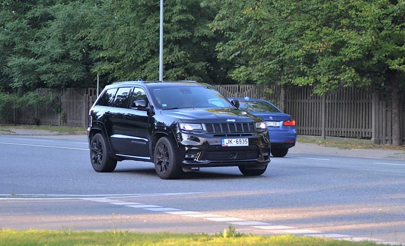 Jeep Grand Cherokee SRT8 Autors: LGPZLV Dārgas mašīnas uz Latvijas ceļiem. 2017 #9