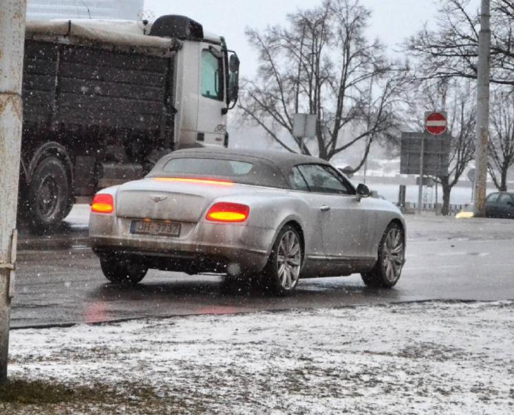 Bentley Continental GTC Autors: LGPZLV Dārgas mašīnas uz Latvijas ceļiem. 2017 #10