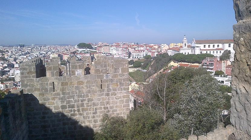  Autors: turistsr@speles Vēl nedaudz Lisabonas...