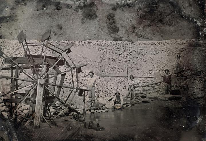Zelta ieguves process Pēc 1853... Autors: Lestets Kalifornijas zelta drudža dagerotipi