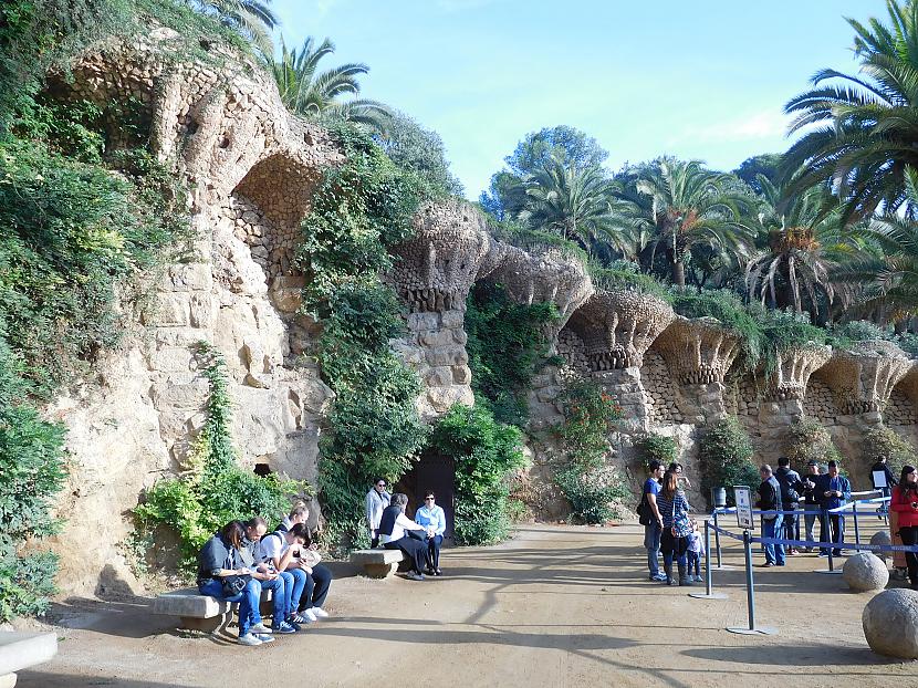  Autors: turistsr@speles Gaudi parks un ceļš uz to, Barselona, Spānija