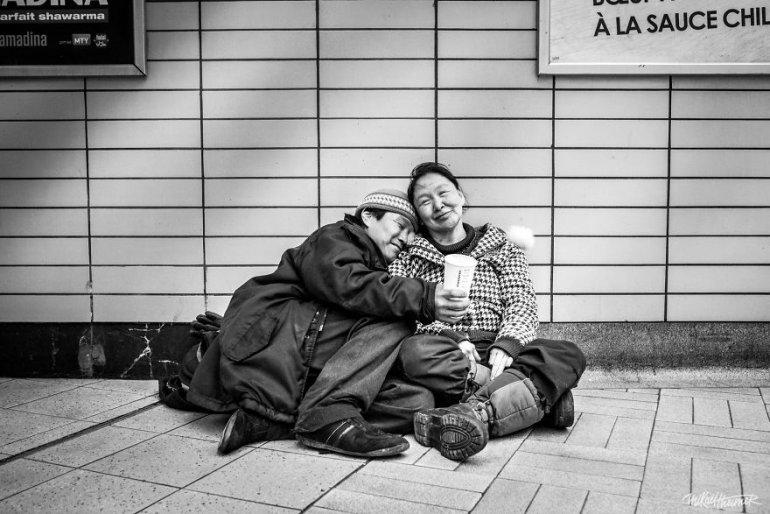 Scaronis jaukais pārītis ir... Autors: 100 A 25 bezpajumtnieku fotogrāfijas, aiz kurām slēpjas aizkustinoši stāsti!