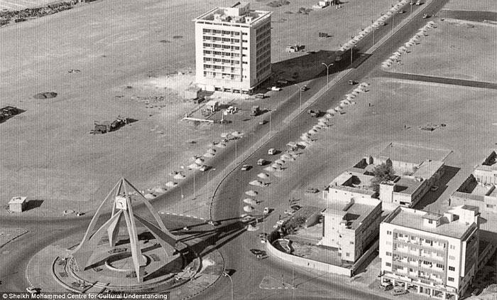 Kloktovera apkārtne pie Deiras... Autors: Lestets Apskaties, kā izskatījās Dubaija pirms naftas atklāšanas 20. gadsimtā
