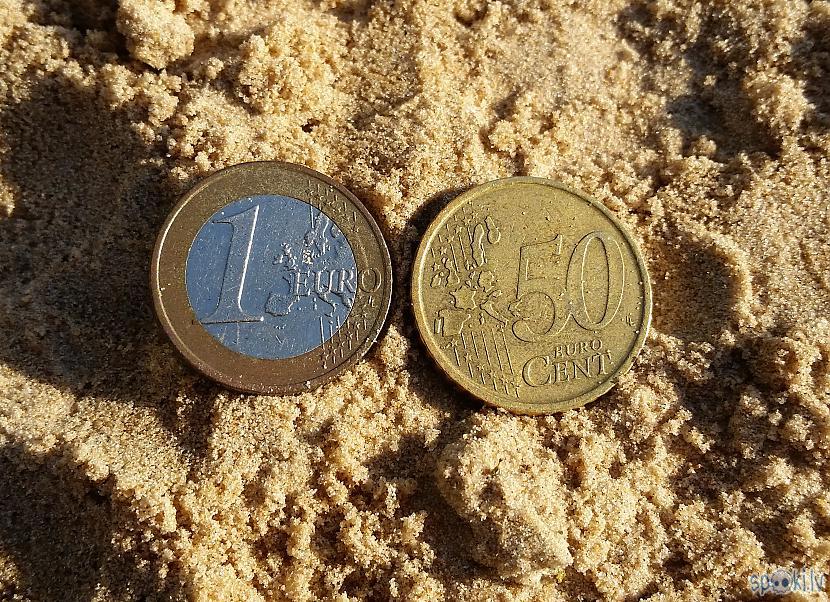 Pusotrs eiro uzreiz Autors: pyrathe Ar metāla detektoru pa pludmali 2018 (maijs)