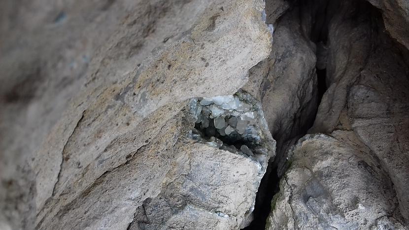 Vēl klints un kalnu kristāla... Autors: Griffith Atgriezāmies Dunraven Bay - Southerndown - Wales