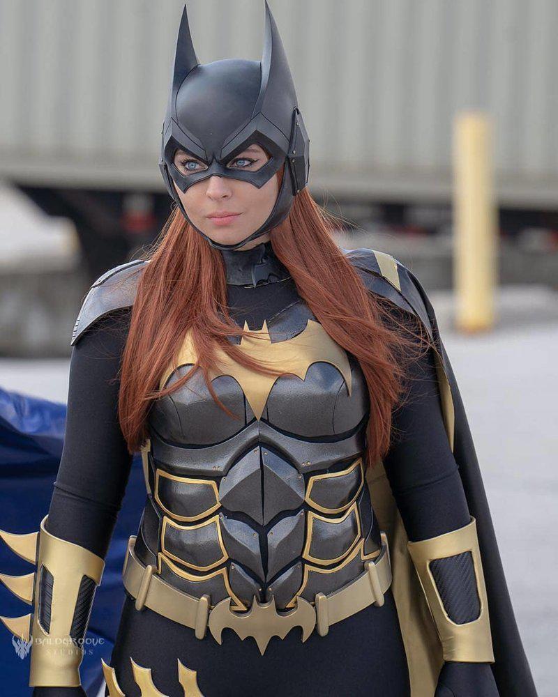 Batman Autors: matilde Apskaties, kā izskatītos populāru filmu varoņi, ja to lomas atveidotu sievietes