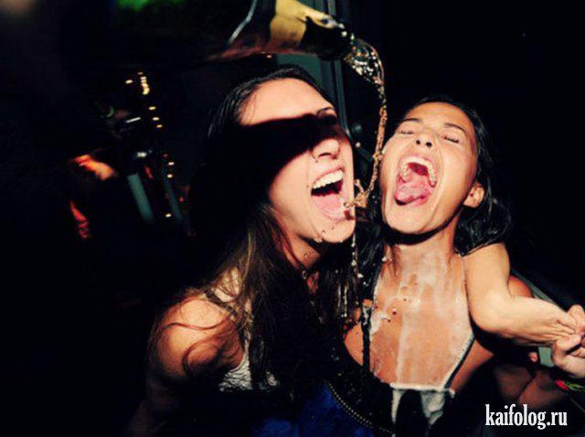 Scaronamp nedrīkst dzert no... Autors: Latvian Revenger Meitenes un ballītes - smieklīgas bildītes