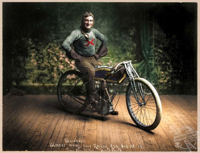 Lorencs Reijs Veiscaronārs kas... Autors: Lestets Pirmo automobīļu un motociklu krāsotās fotogrāfijas no 20. gs. sākuma