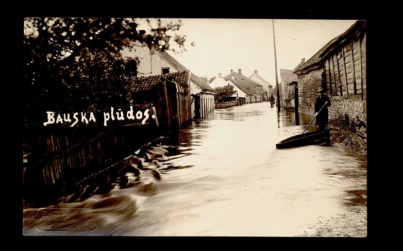 Ūdens scaronajā vietā cēlās... Autors: Testu vecis Brangākie plūdi Latvijas vēsturē