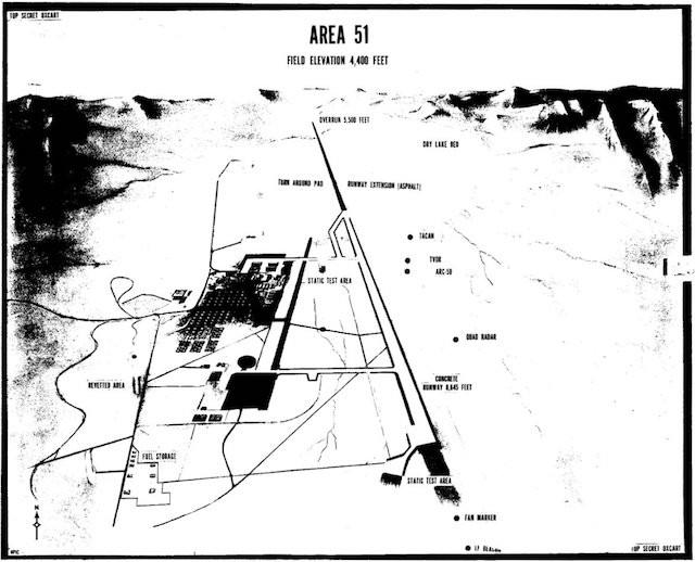 Slavenākā slepenā militārā... Autors: Testu vecis Nevadas trijstūris: lidmašīnu kapsēta kalnos