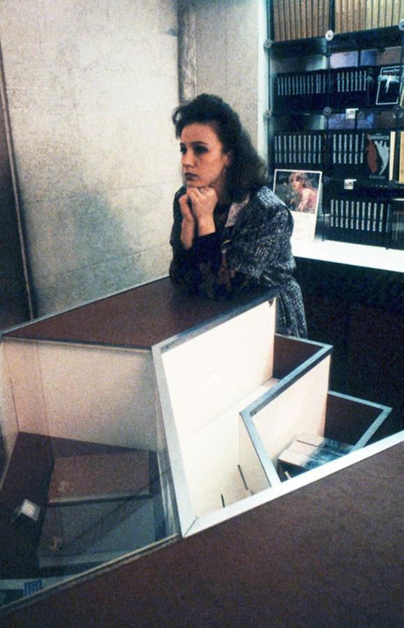  Autors: Fosilija Ļeņingrada, 1991.gads.
