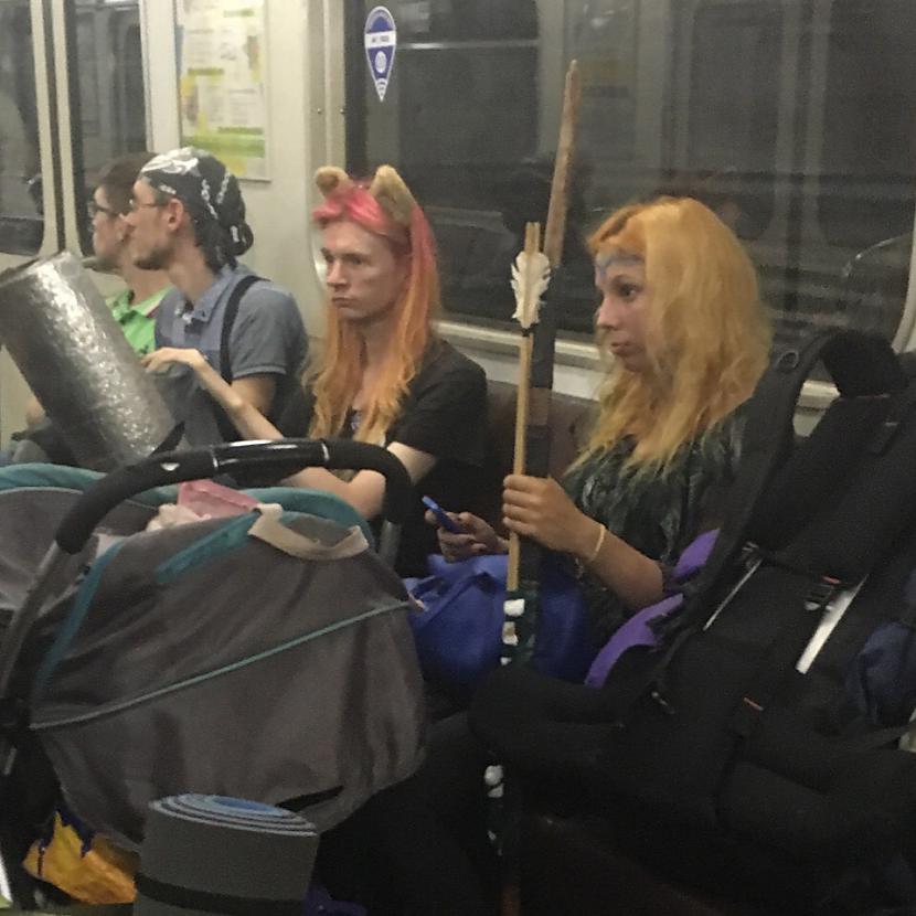  Autors: Fosilija Ja gribi redzēt modīgas personas, apmeklē Krievijas metro