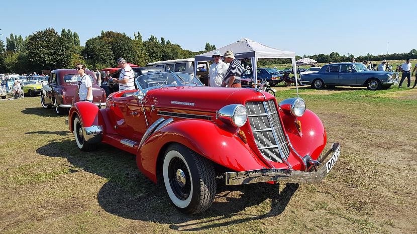  Autors: barbarastreizand UK car show/retro cars