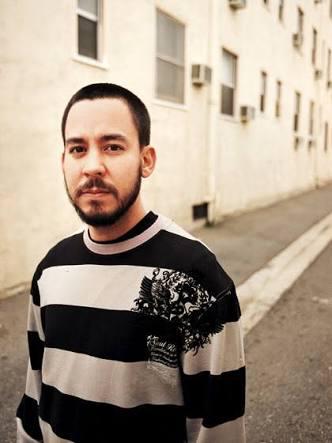 Grupas Linkin Park dalībnieks... Autors: Zigzig Hafu jeb japāņu jaukteņi 🇯🇵