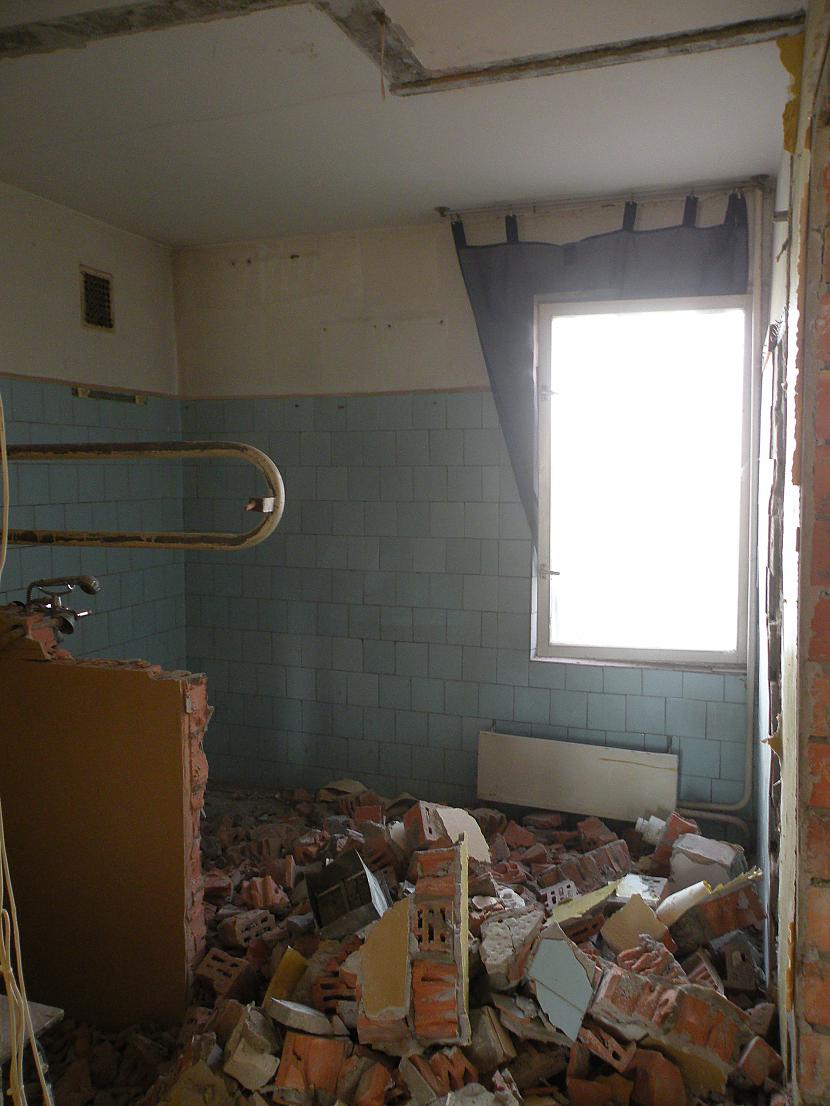  vēl pa vannas istabu Autors: Krish11 Sveiks lai dzīvo, remontējam dzīvokli!