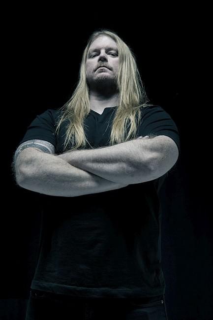 Olavi Mikkonen minus... Autors: metal4life Grupa "Amon Amarth''