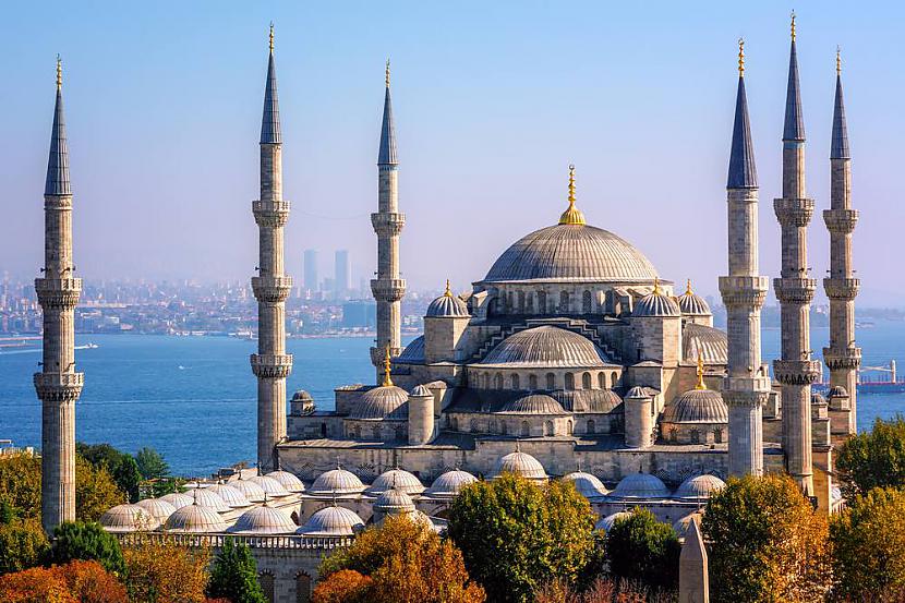 Zilā mošeja Personīgi mana... Autors: S1NTA 10 brīnumainas un neparastas pasaules vietas