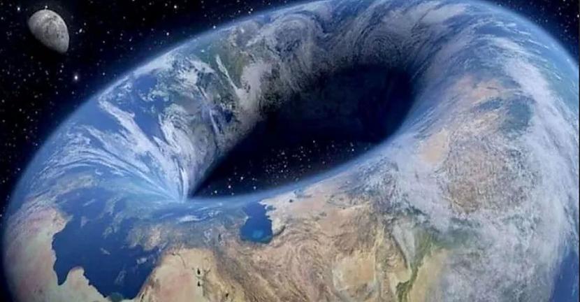 Paga paga Zeme kā virtulis Jā... Autors: Lestets Plakanās Zemes piekritējiem ir jauna teorija - Zemei ir virtuļa forma!