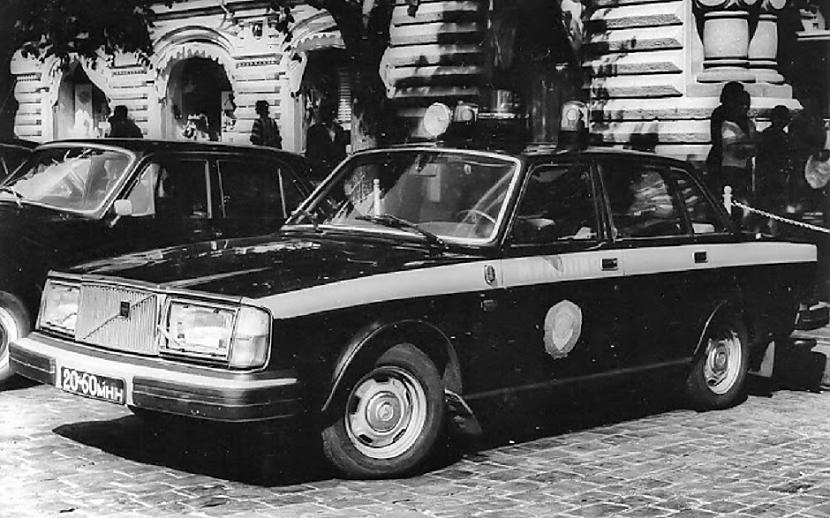 Volvo 264 Autors: Lestets PSRS milicijas auto: Porsche, BMW un Mercedes-Benz