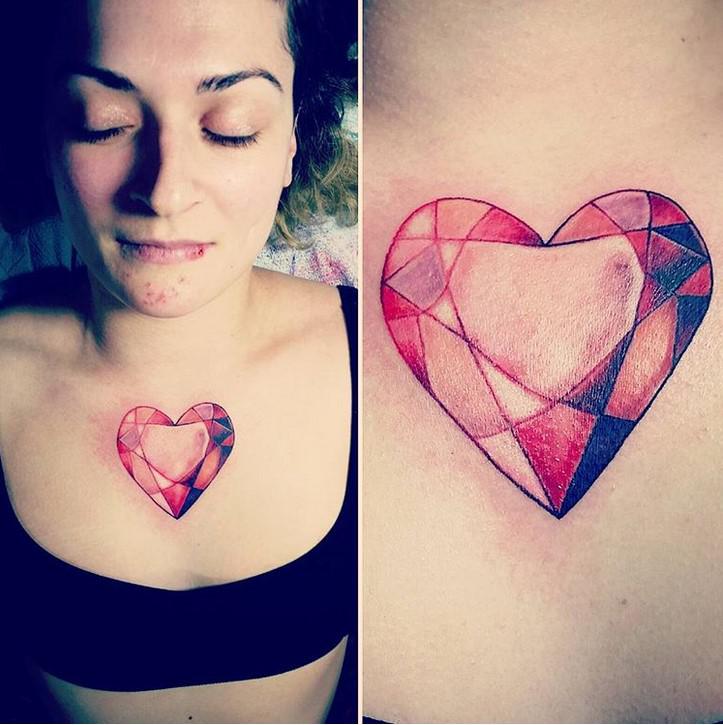 Ja tev ir rēta uz... Autors: The Diāna 20 brīnišķīgi tetovējumi, kuri piesedz ķermeņa nepilnības un rētas