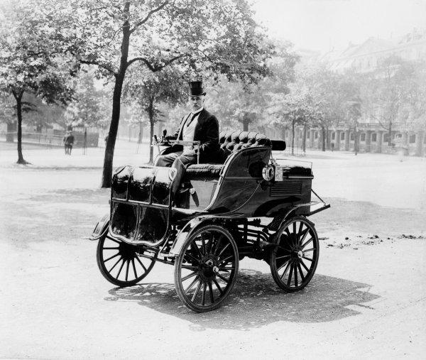 1899gads Rodžers Volless lepni... Autors: GargantijA Retro elegance – elektromobilis