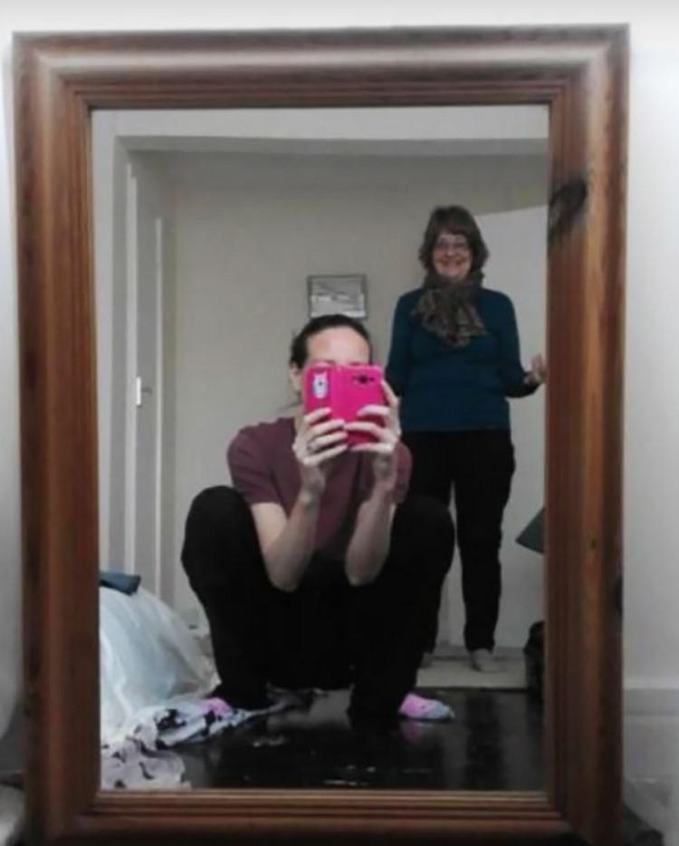 Ietupienā Autors: The Diāna Smieklīgi foto: Cilvēki, kuri pārdod spoguļus