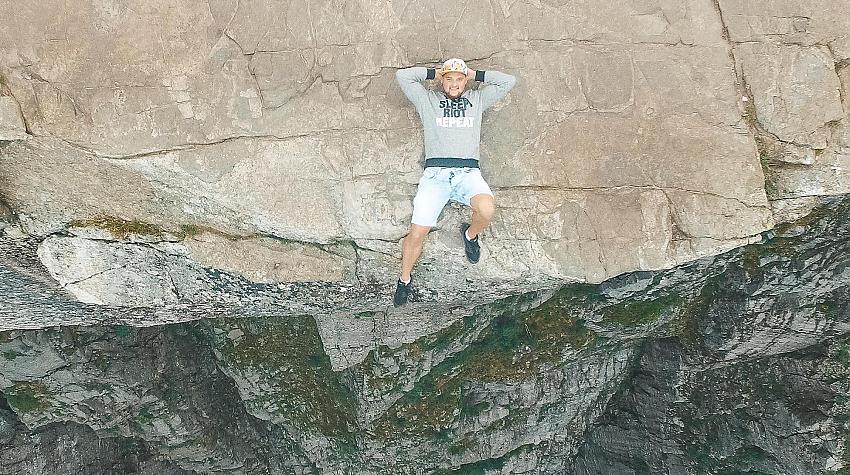 Norvēģijas iespaidīgā klints - Preikestolen.