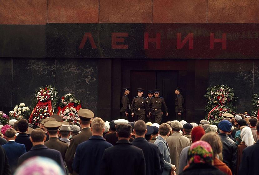 Pavisam socreālisma pārņemtajā... Autors: Lestets Īstais PSRS amerikāņa fotogrāfijās