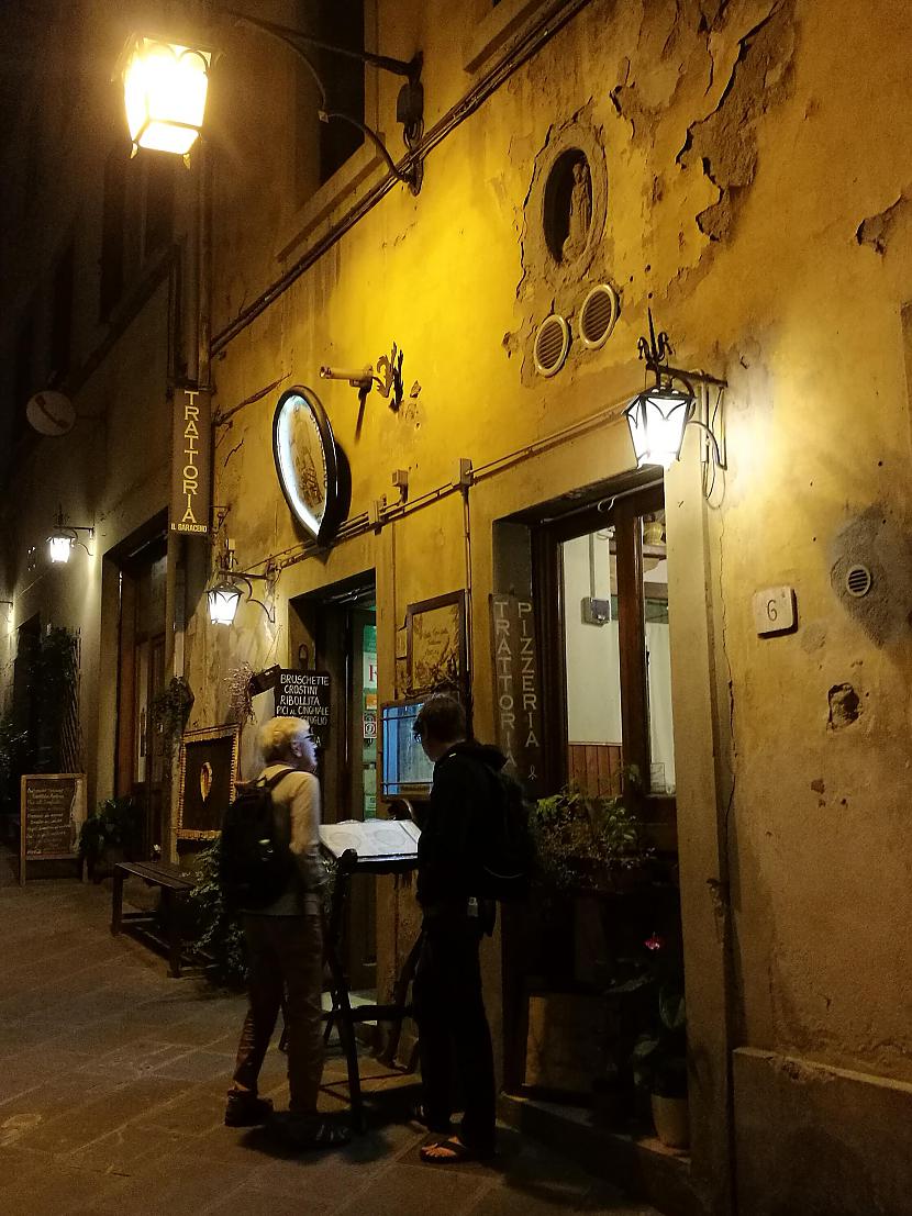 Scarononakt paliekam Arezzo... Autors: Fosilija Itālija neplānojot #5: milzu aka
