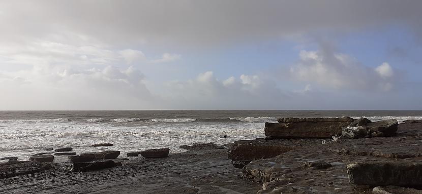  Autors: Griffith Šodiena, Dunraven Bay & Ogmore By Sea, Southerndown, Wales.