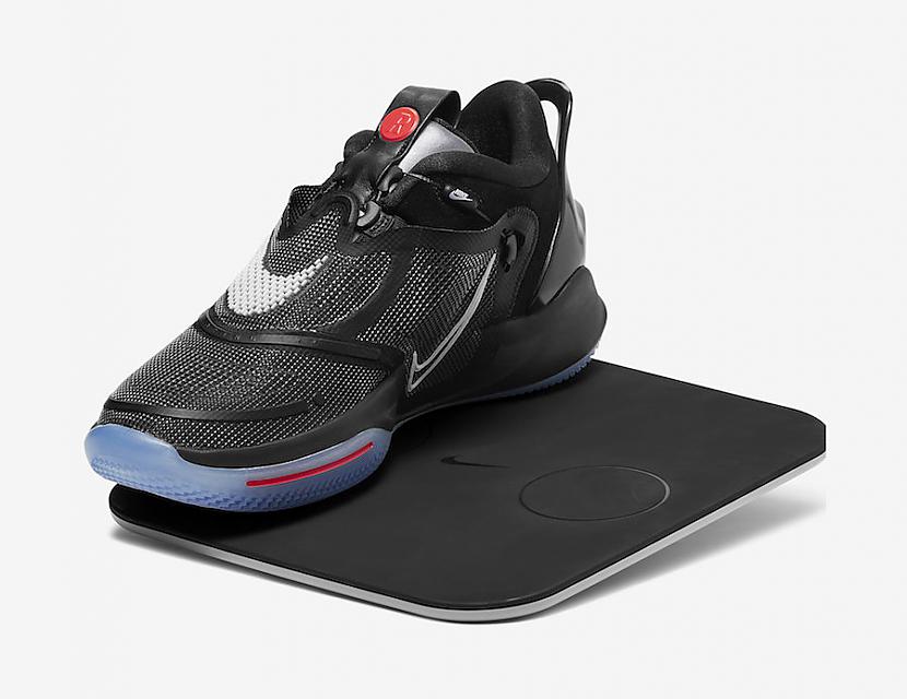  Autors: spoks0 Jaunās Nike krosenes “sašņorējas” pašas un var tikt vadītas no telefona!