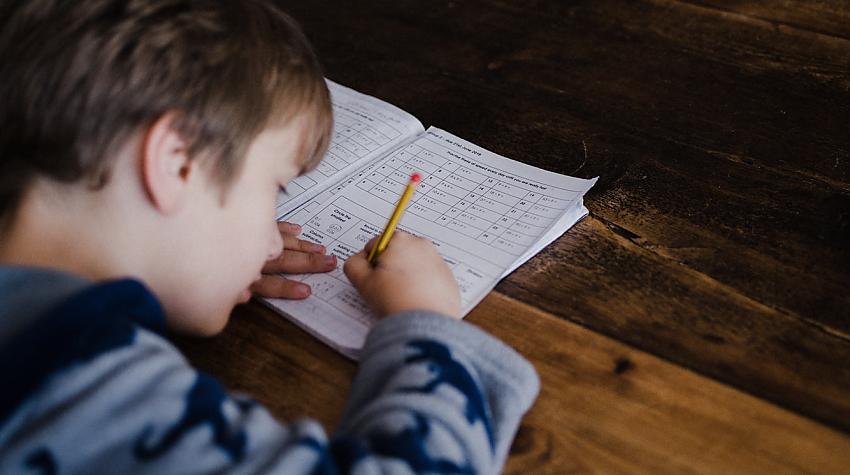 Tests: Vai tu vari nokārtot bez kļūdām 1.klases kontroldarbu latviešu valodā?