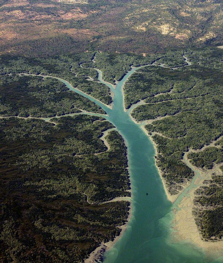 Upe Austrālijā kas atgādina... Autors: Lestets Neticami, ka šīs 30 fotogrāfijas ir uzņemtas tepat uz Zemes
