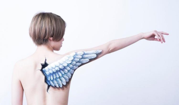  Autors: Fosilija Neticami reāla ķermeņa māksla: 35 ilūziju zīmējumi uz ķermeņa