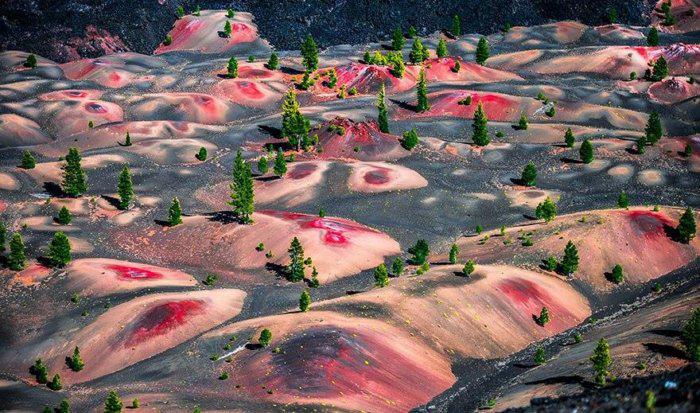 Lassenvulkāns... Autors: Fosilija 6 neparastas planētas vietas, kas pārsteidz ar savu skaistumu (6 foto)