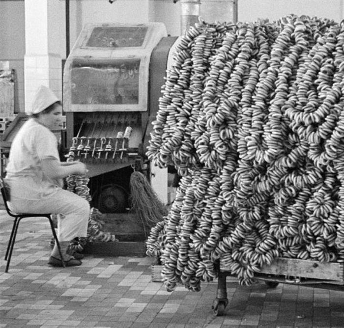 Baranku rūpnīca Maskavā 1967 g Autors: Lestets Kā tas bija: reti vēsturiski kadri