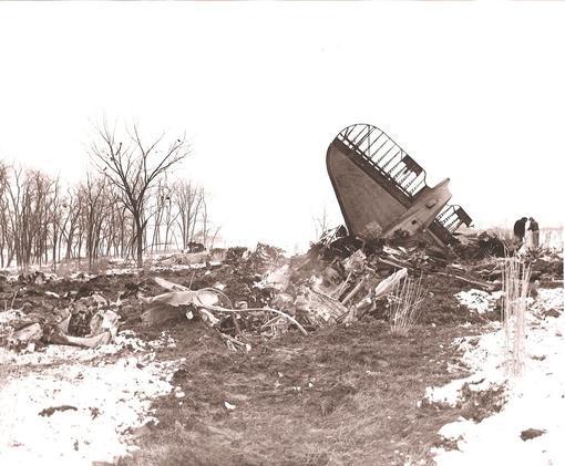  Autors: Testu vecis Komerciālo lidaparātu katastrofu bildes (Piecdesmitie)