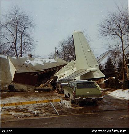  Autors: Testu vecis Komerciālo lidaparātu katastrofu bildes (1967.g - 1972.g)