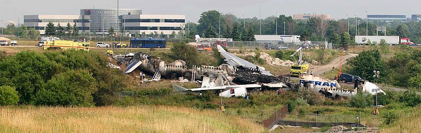 Air France reiss 358 2005gada... Autors: Testu vecis Komerciālo lidaparātu katastrofu bildes (Divtūkstošie) 2004.-2007.g