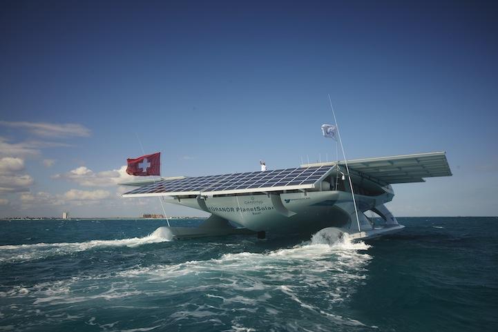  Autors: Zibenzellis69 Pasaulē lielākā ar saules enerģiju darbināmā laiva - PlanetSolar’s TÛRANOR
