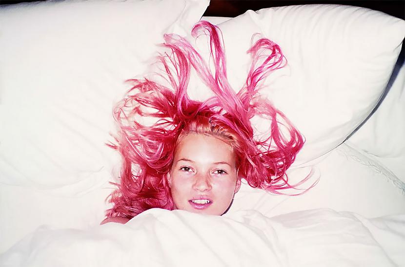 Jaunā rozā Keita Londona 1998... Autors: Zibenzellis69 “Savaldzināt!”: Modernie 90. gadi pārsteidzošos nostalģiskos fotoattēlos