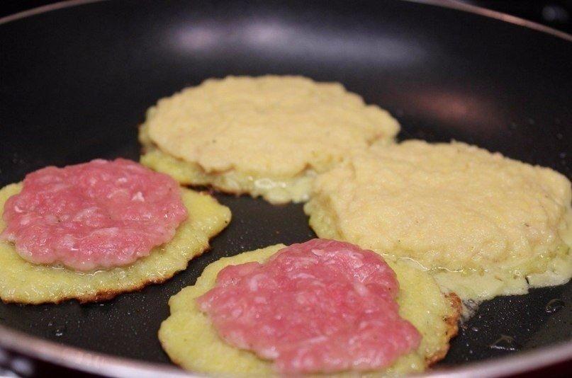  Autors: Zibenzellis69 Kartupeļu pankūkas ar gaļu, Lieliska ideja sātīgām vakariņām!