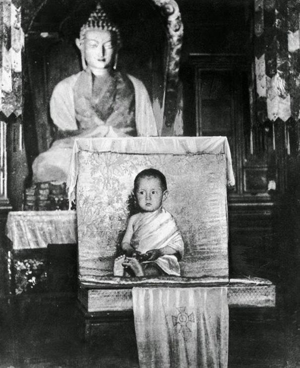 Jaunais Dalailama XIV Autors: Zibenzellis69 Vecas slavenību fotogrāfijas, kuras tu varbūt vēl neesi redzējis