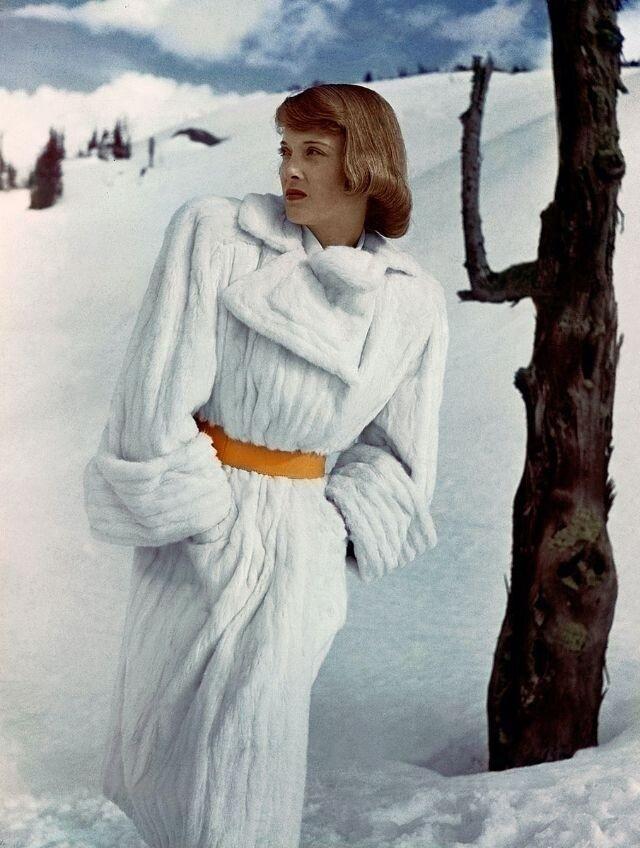 Glamour  1946 g Autors: Zibenzellis69 Laika kapsula. 40 x. gadu modes žurnālu fotogrāfijas